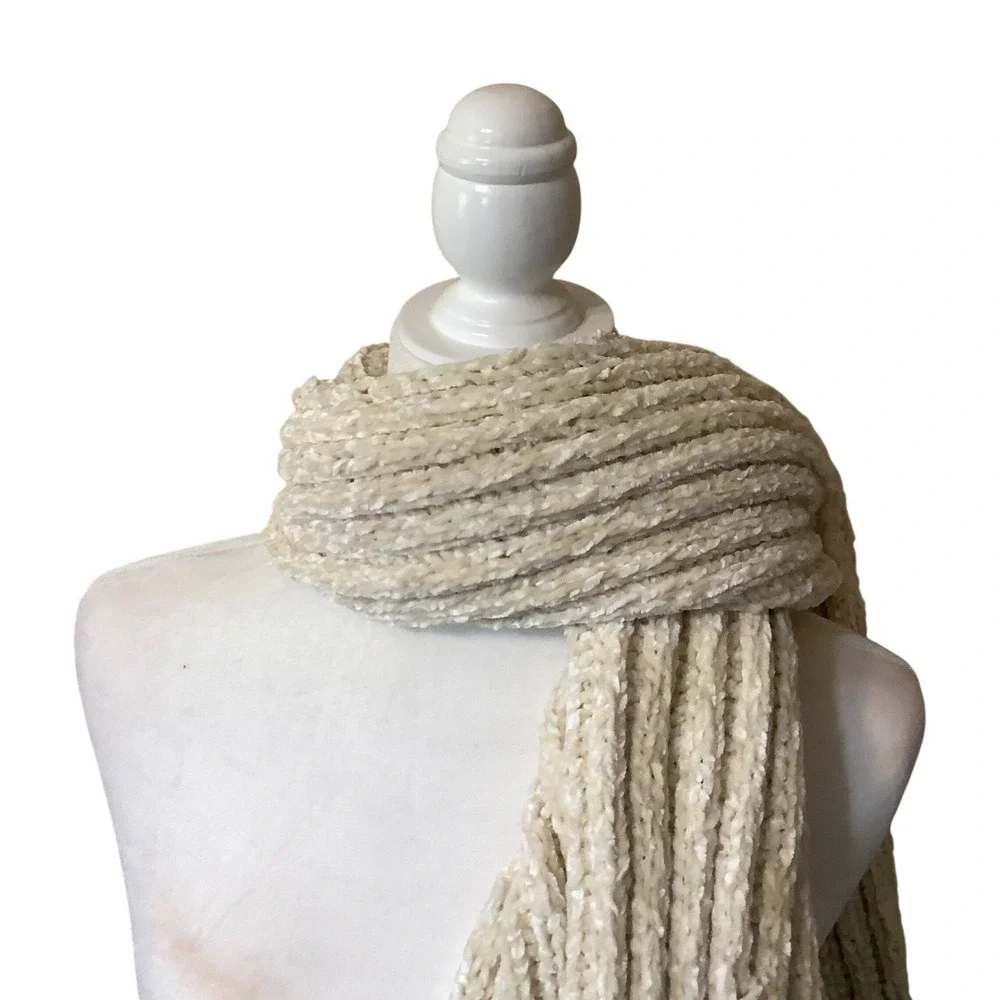 World‎ Market Cream Chenille Knit Scarf Chunky Ribbed Soft Winter Wrap Ivory NEW